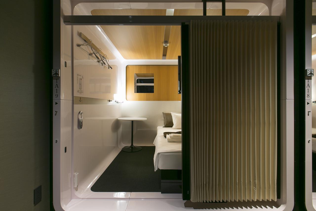 First Cabin Hanshin Nishiumeda أوساكا المظهر الخارجي الصورة